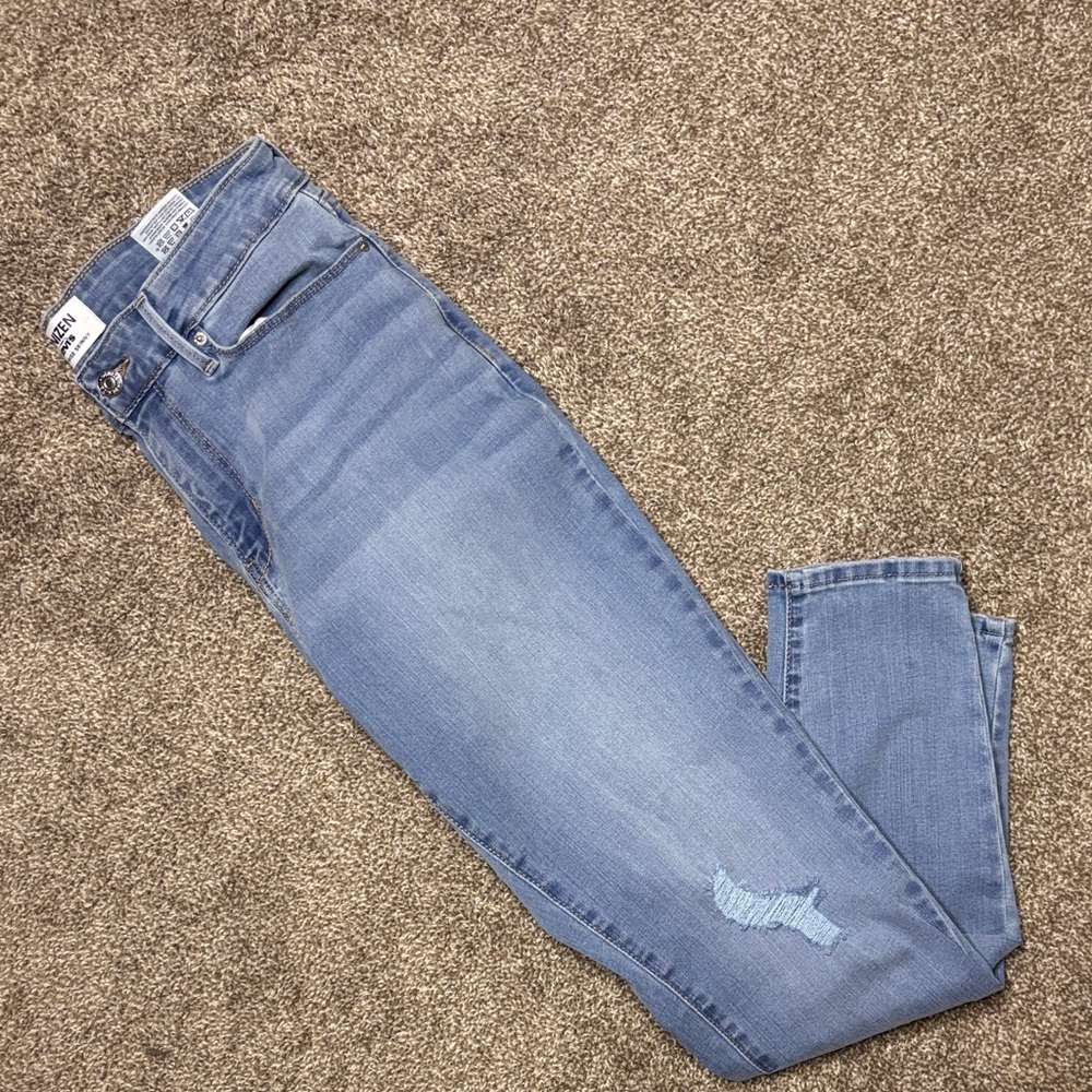 Denizen from Levi's Light Blue Skinny Jeans